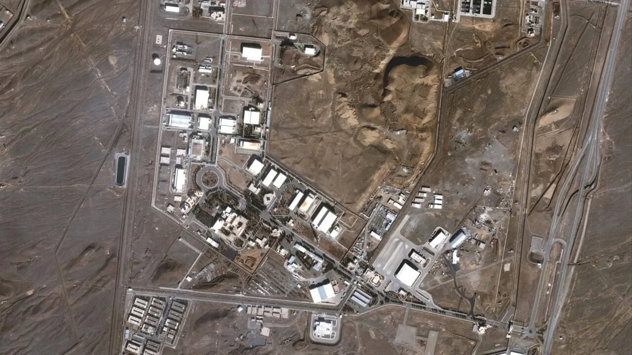 El gobierno iraní confirmó los daños del bombardeo de Israel: su planta nuclear en Natanz fue destruida