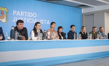 Reunión con intendentes de todo el país para respaldar a CFK | La condena de cristina