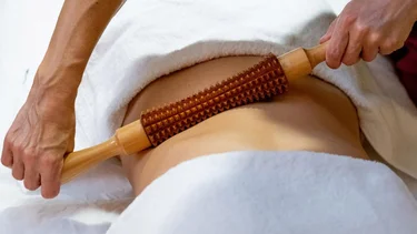 La maderoterapia, es el tratamiento de belleza tendencia entre las famosas