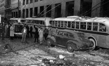 El bombardeo, el libro de cuentos que narra la tragedia sin fin | Cultura