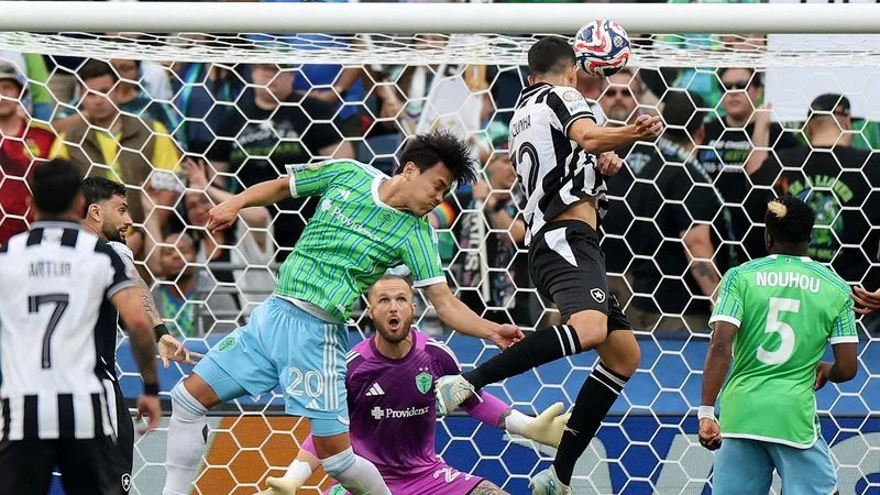 Bayern Munich demuele al Auckland City en debut en el Mundial de Clubes