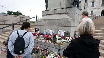 La policía estadounidense detiene a un sospechoso por el tiroteo contra legisladores de Minnesota La policía estadounidense detiene a un sospechoso por el tiroteo contra legisladores de Minnesota