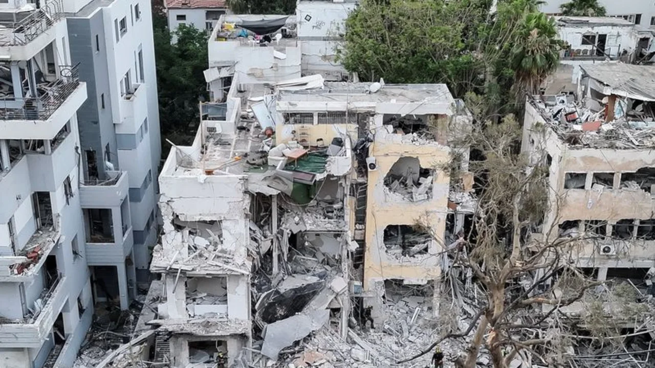 Los gazatíes, cansados de la guerra, difunden imágenes de la destrucción en Israel