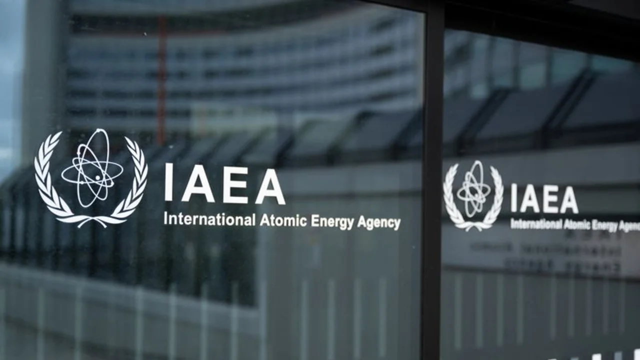 El jefe del OIEA dice que no hay más daños en instalaciones de enriquecimiento iraníes