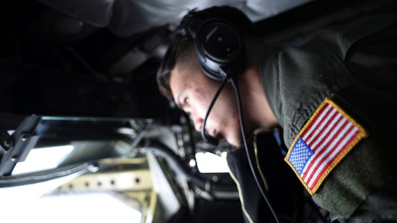 EEUU refuerza opciones en Oriente Medio con aviones de reabastecimiento: fuentes