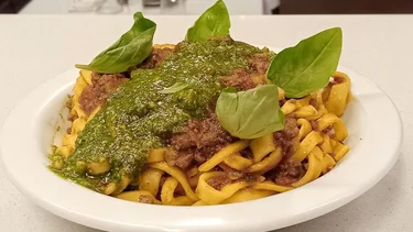 Pastas para 2 personas a $13.000: el bodegón de Buenos Aires que ofrece comer rico y barato