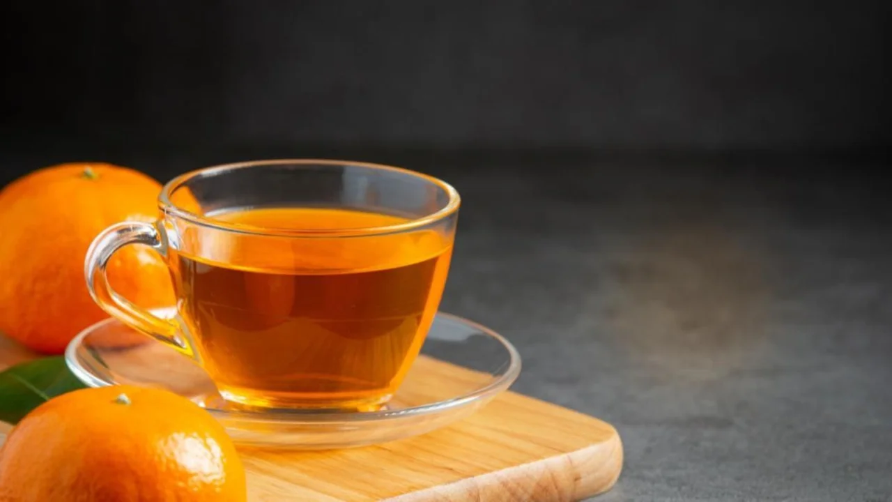 Infusión de cáscaras de mandarina. Cómo hacer té de cáscaras de mandarina. Beneficios del té de cáscaras de mandarina.