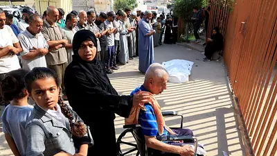 Al menos 50 personas mueren en Gaza, muchas de ellas tratando de conseguir alimentos Al menos 50 personas mueren en Gaza, muchas de ellas tratando de conseguir alimentos