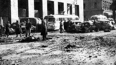 A 71 años del bombardeo a la Plaza de Mayo: el recuerdo del piloto que se transformó en héroe durante la masacre A 71 años del bombardeo a la Plaza de Mayo: el recuerdo del piloto que se transformó en héroe durante la masacre