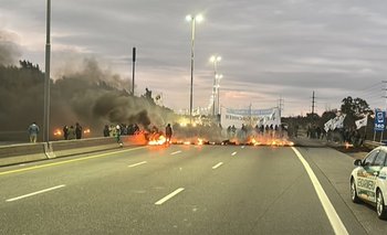 Corte en la autopista Buenos Aires-La Plata para repudiar la condena contra CFK | La condena de cristina