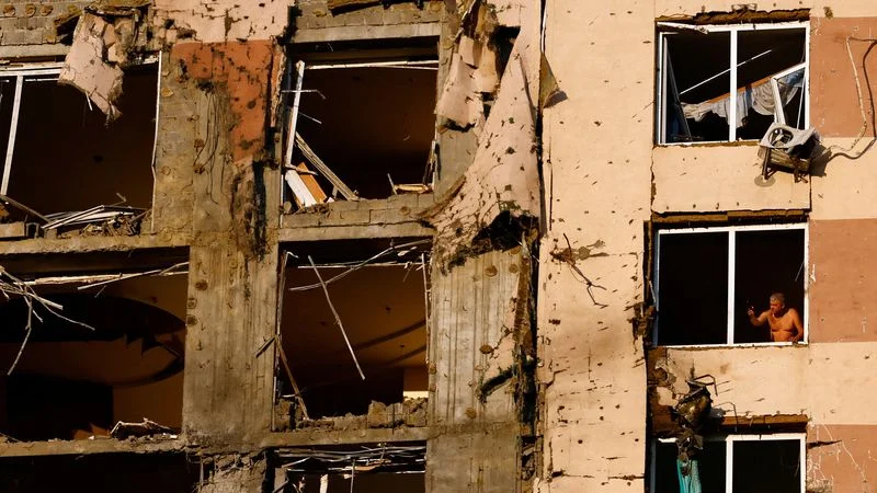 Un ataque nocturno de Rusia contra Kiev causa 14 muertos y 44 heridos