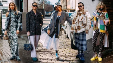 Moda invierno 2025: vuelve un abrigo vintage que ya es tendencia en Europa, abrigado y muy elegante