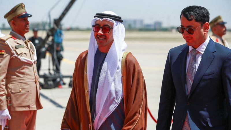 Emiratos advierte del peligro de "medidas imprudentes y no calculadas" por guerra Israel e Irán