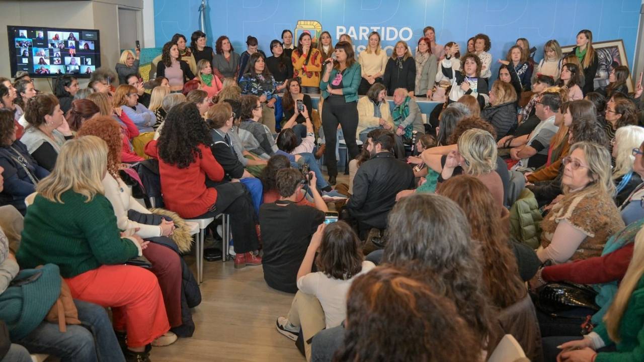 Asamblea feminista por #CristinaLibre: la trasversalidad del movimiento feminista contra la proscripción