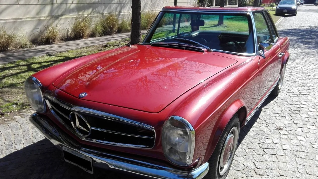 Mercedes-Benz 230 SL