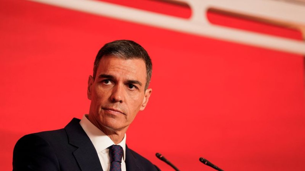 El presidente español esquiva las preguntas de un aliado en el Congreso por el caso de corrupción