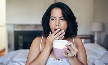 La infusión que te ayuda a dormir relajado y prevenir enfermarte | Consejos de salud