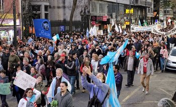Apoyo a Cristina en Santa Fe, Rosario y Córdoba: marchas en defensa de la democracia | La condena de cristina