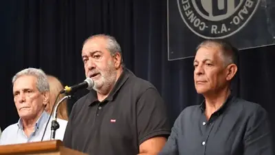 Gremios y dirigentes cargan contra la CGT y le piden más protagonismo en la lucha Gremios y dirigentes cargan contra la CGT y le piden más protagonismo en la lucha