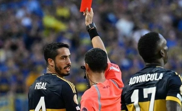 Problemas para Boca en el Mundial de Clubes: Figal y Herrera recibieron durísimas sanciones