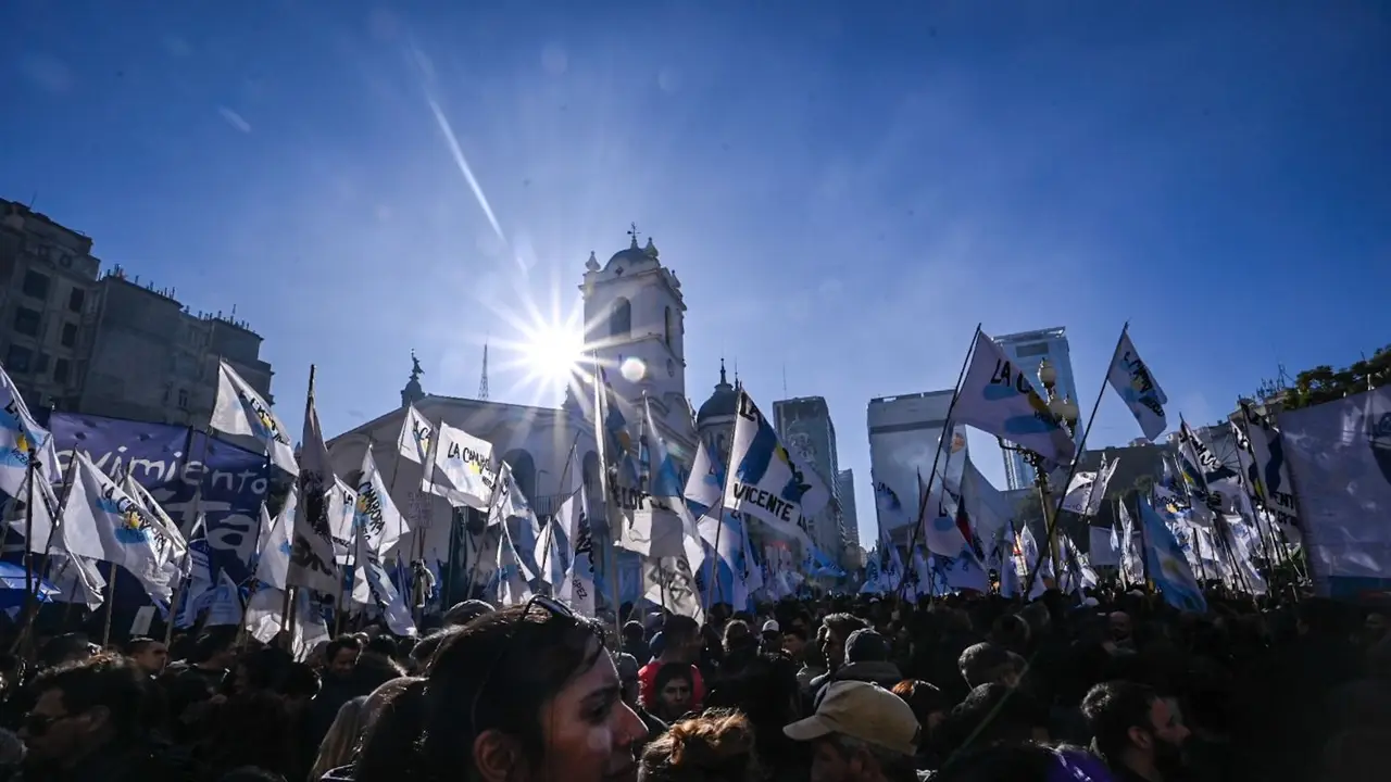 La plaza que recuperó el "vamos a volver" de la mano de Cristina