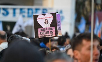 Las imágenes de una plaza histórica que dio su apoyo a Cristina  | Plaza de mayo