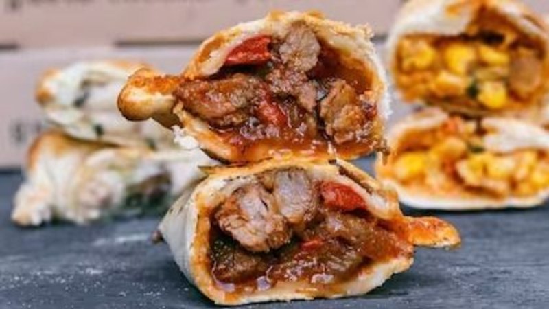 Empanadas de carne cortada a cuchillo