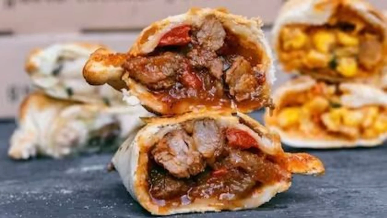 Empanadas de carne cortada a cuchillo