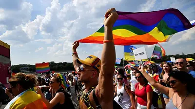La policía húngara prohíbe la marcha del Orgullo en Budapest alegando la protección de los niños La policía húngara prohíbe la marcha del Orgullo en Budapest alegando la protección de los niños