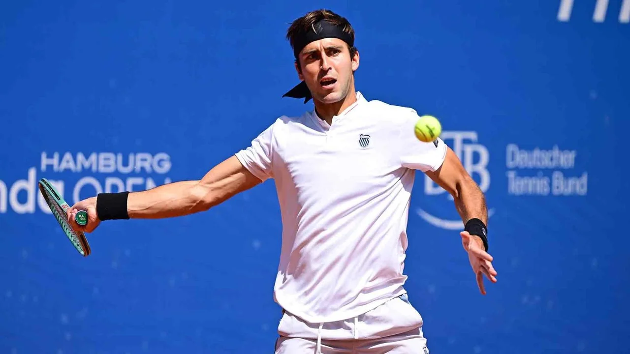 Tomás Etcheverry, tenis, ATP, Halle, Andrey Rublev