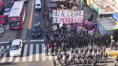 Corte en Puente Pueyrredón: trabajadores cara a cara con la policía Corte en Puente Pueyrredón: trabajadores cara a cara con la policía