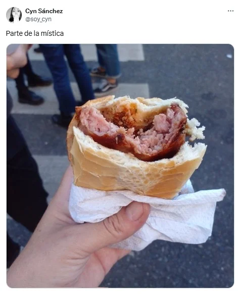 choripán, sándwich, salsa, salsa criolla, chimichurri