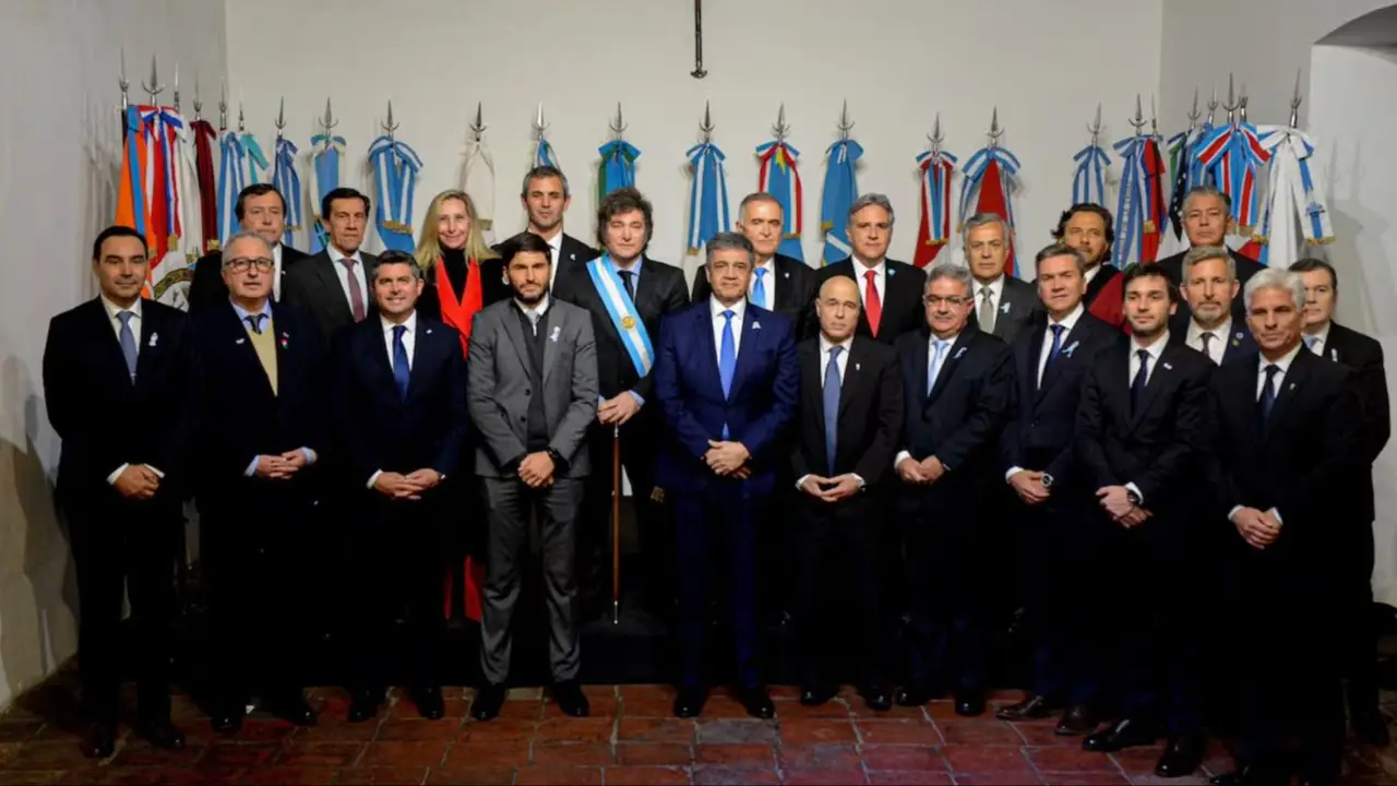 El Gobierno prepara un plan B si fracasa la negociación con gobernadores