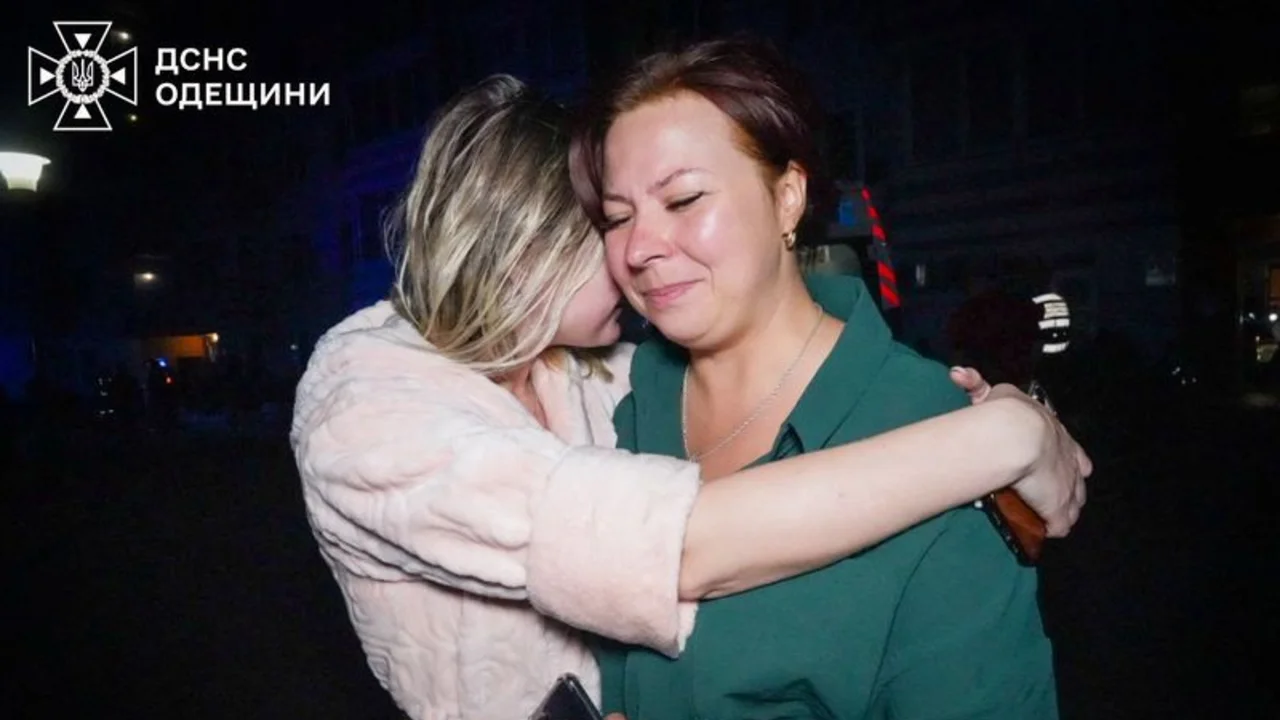 Un muerto y 14 heridos en un ataque ruso nocturno en la ciudad ucraniana de Odesa