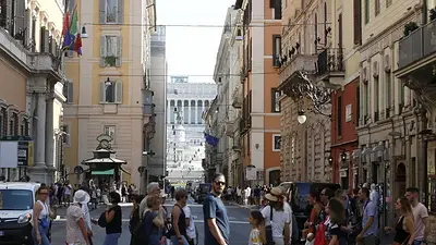 La inmigración y la emigración se disparan en Italia, según las cifras oficiales La inmigración y la emigración se disparan en Italia, según las cifras oficiales