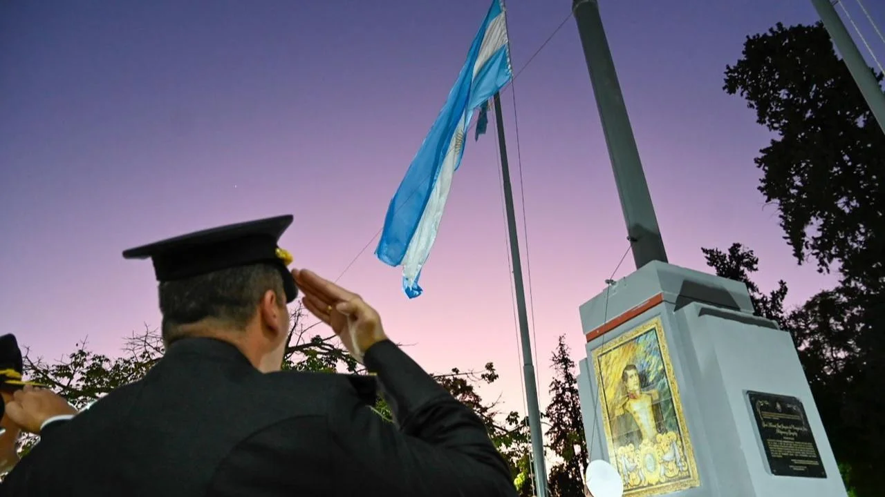 “La patria no se vende”: en el Día de la Bandera, Quintela destacó la importancia de honrar el legado nacional