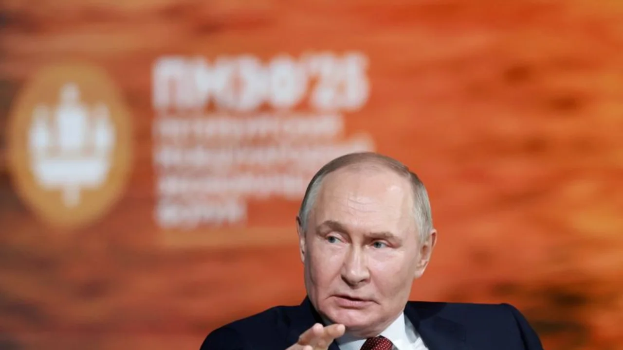 Putin dice que, en la teoría, toda Ucrania es de Rusia