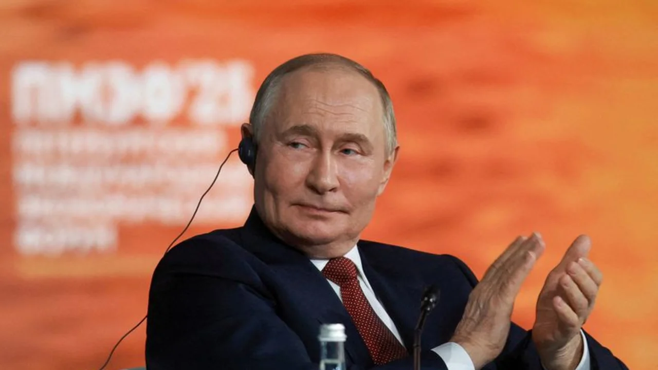 Putin afirma que Rusia ha dicho a Israel que no hay pruebas de que Irán quiera armas nucleares: reporte