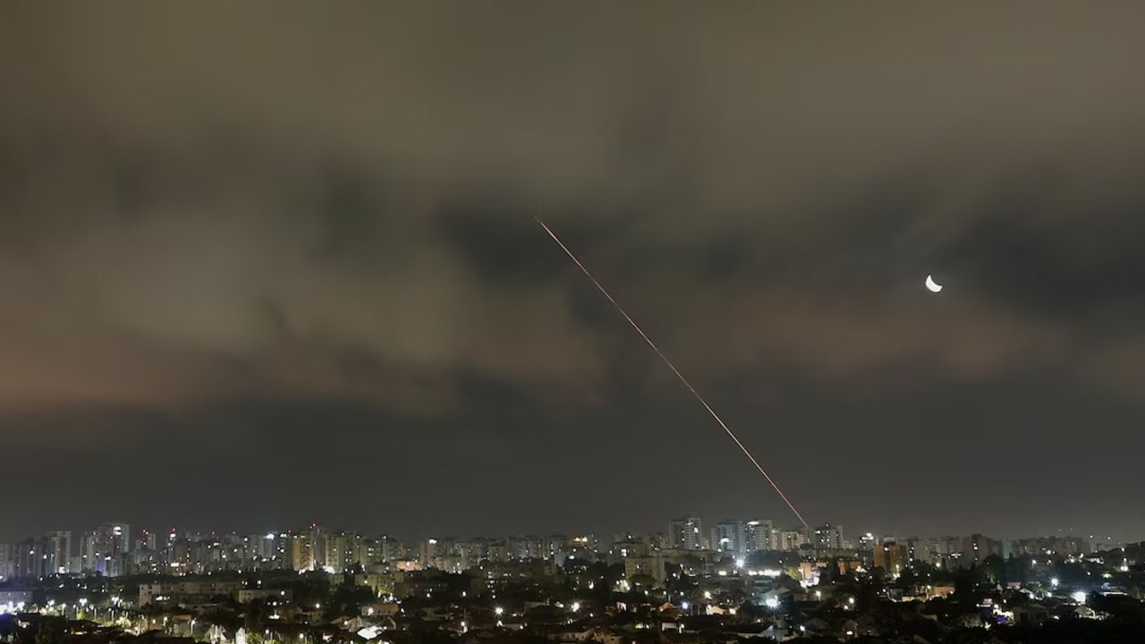 Israel asegura haber matado a un importante comandante iraní tras atacar instalaciones militares