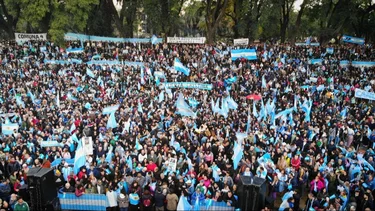 El peronismo apura su armado electoral al calor de las movilizaciones por Cristina