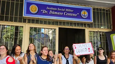 El escándalo salarial que le explota a Petri en colegios de las FFAA El escándalo salarial que le explota a Petri en colegios de las FFAA
