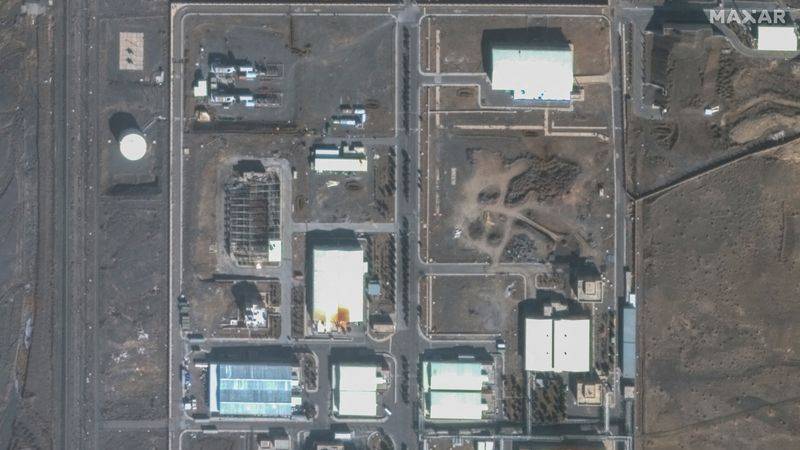 Trump dice fuerzas EEUU bombardearon sitios nucleares Irán; afirma que Fordow "ha desaparecido"