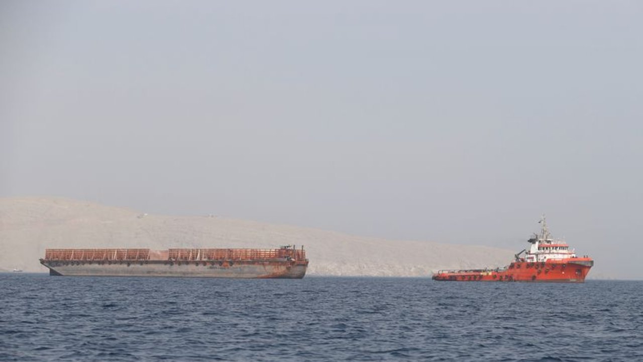 Cuáles son las consecuencias para el comercio mundial si Irán cierra el estrecho de Ormuz