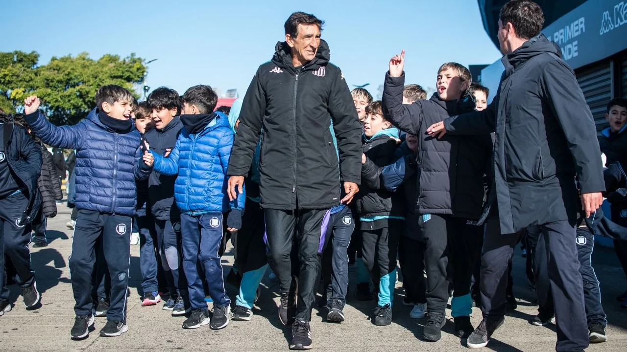 Racing, Gustavo Costas, mercado de pases, Racing de Córdoba, fútbol argentino