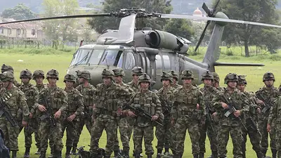 Ejército de Colombia denuncia secuestro de 57 militares por civiles presionados por disidencia de las FARC Ejército de Colombia denuncia secuestro de 57 militares por civiles presionados por disidencia de las FARC