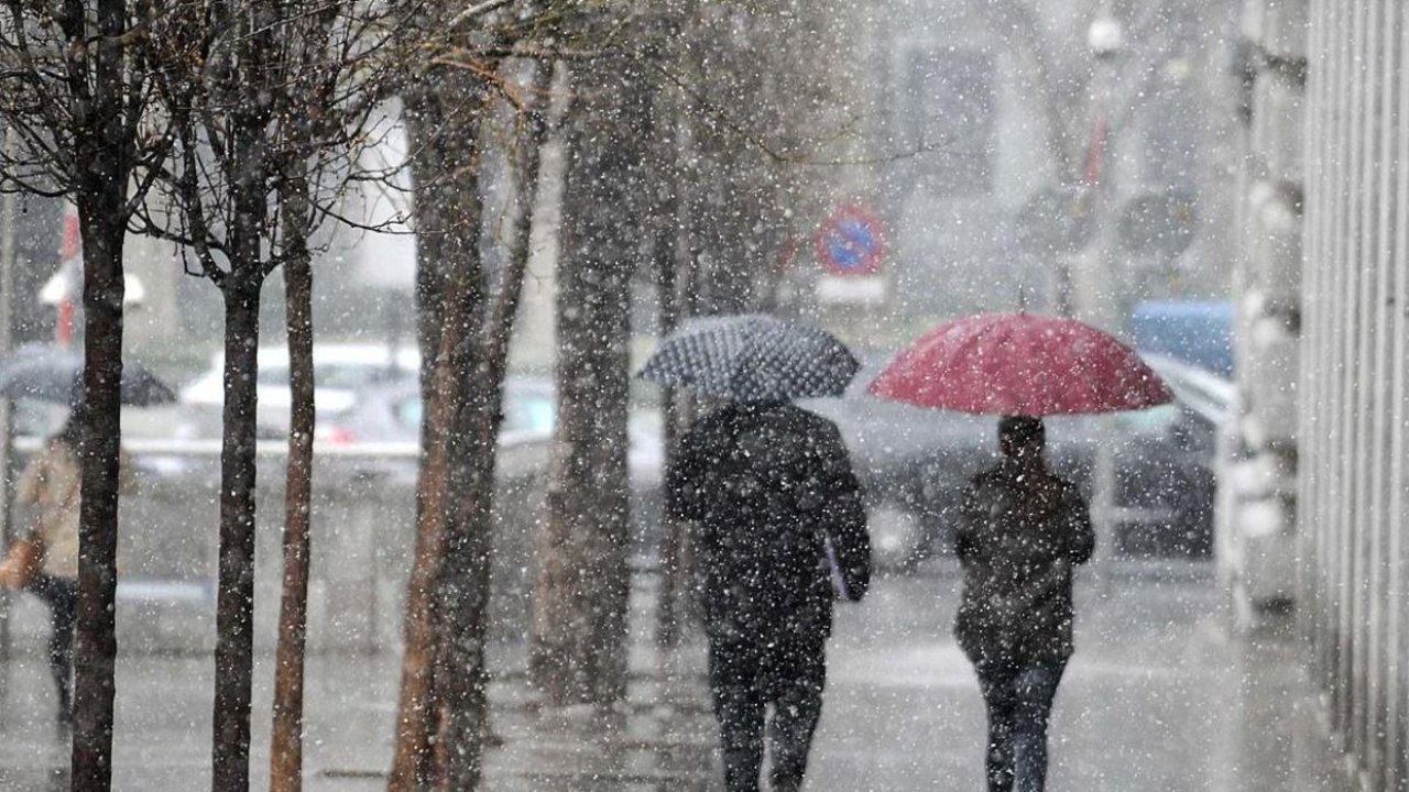 Agua nieve en Buenos Aires. Cuándo podrá nevar en Buenos Aires. Ola polar en Buenos Aires, qué temperatura habrá. 