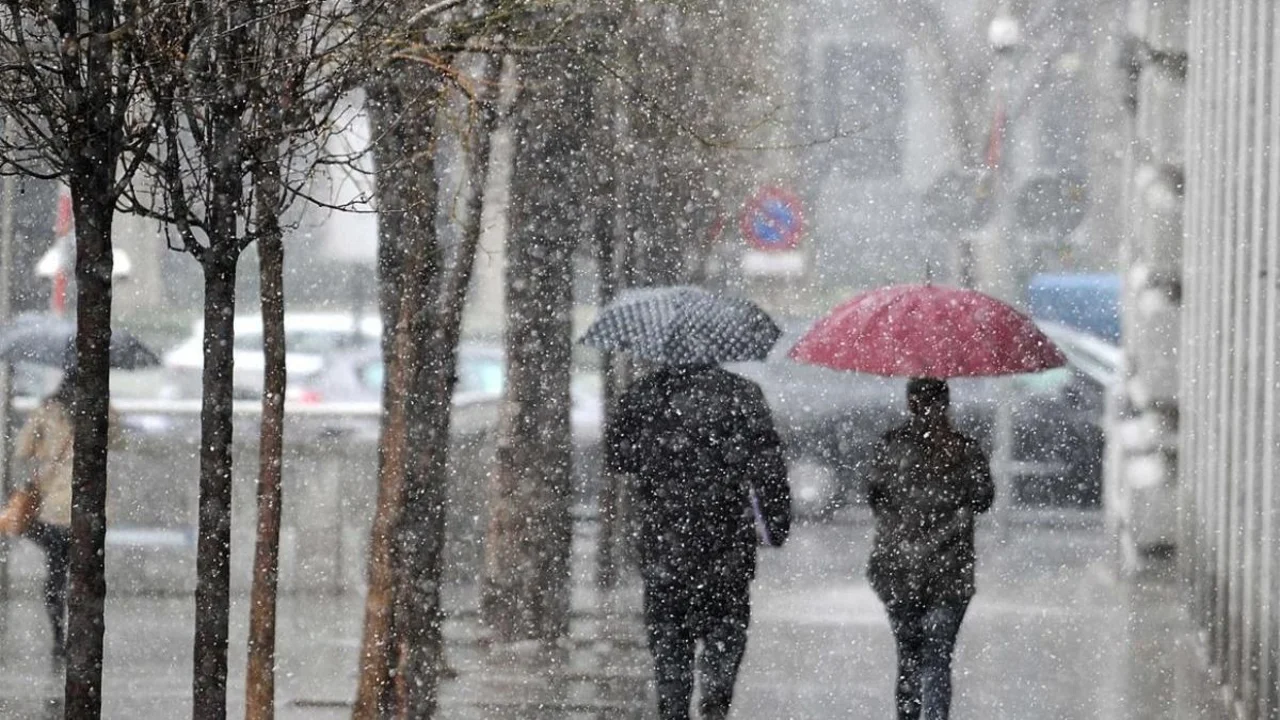 Agua nieve en Buenos Aires. Cuándo podrá nevar en Buenos Aires. Ola polar en Buenos Aires, qué temperatura habrá. 