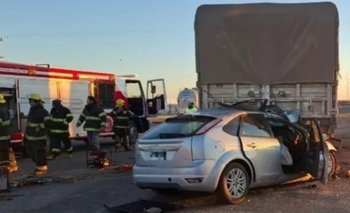 Accidente fatal en la Autovía 19: dos muertos tras el choque de un auto contra un camión | Rutas nacionales