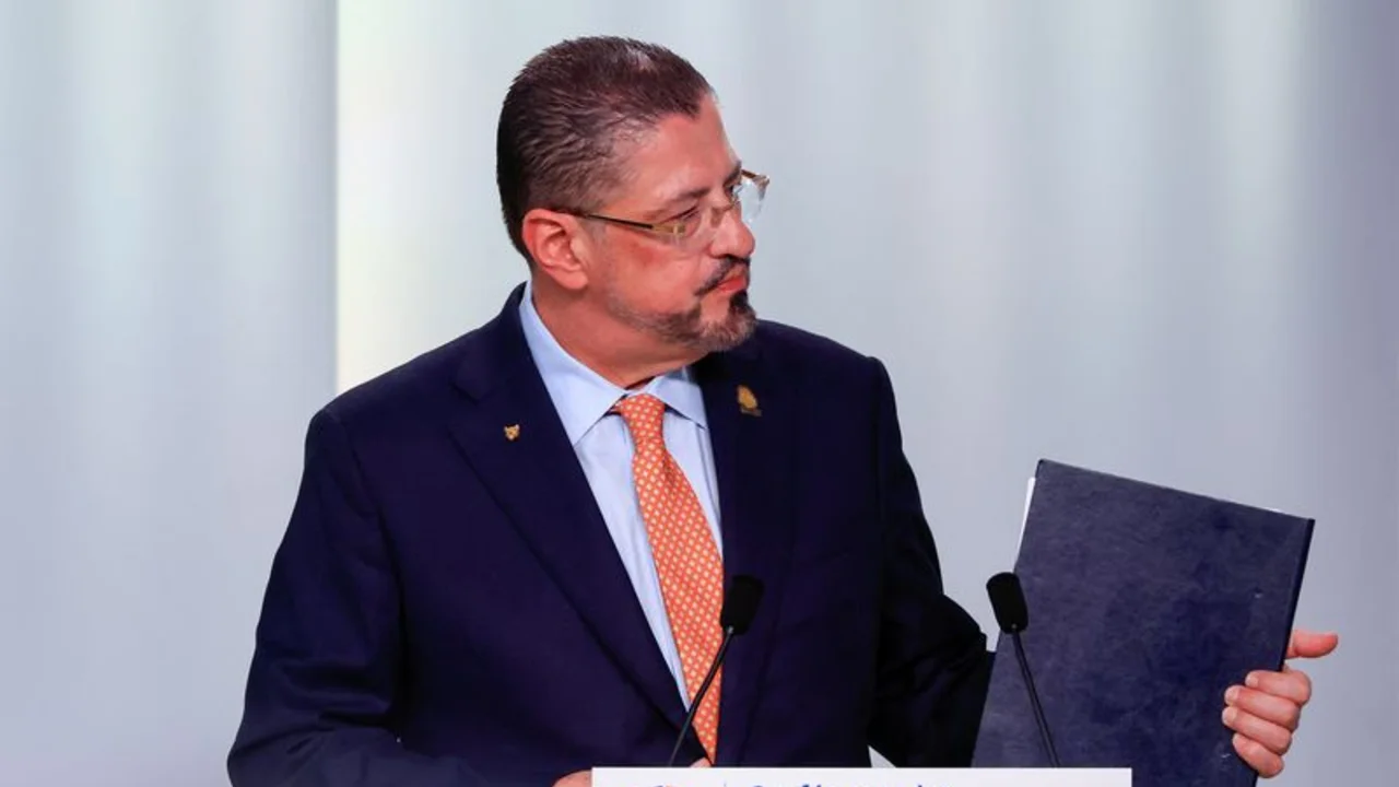 Presidente costarricense y colaboradores, acusados de financiamiento ilegal de campaña