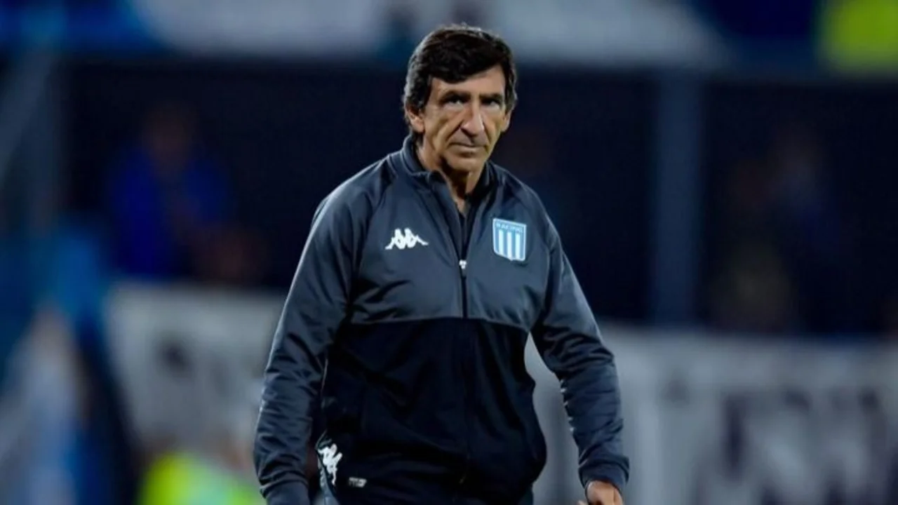 Racing Club, Gustavo Costas, Hernán López Muñoz, mercado de pases